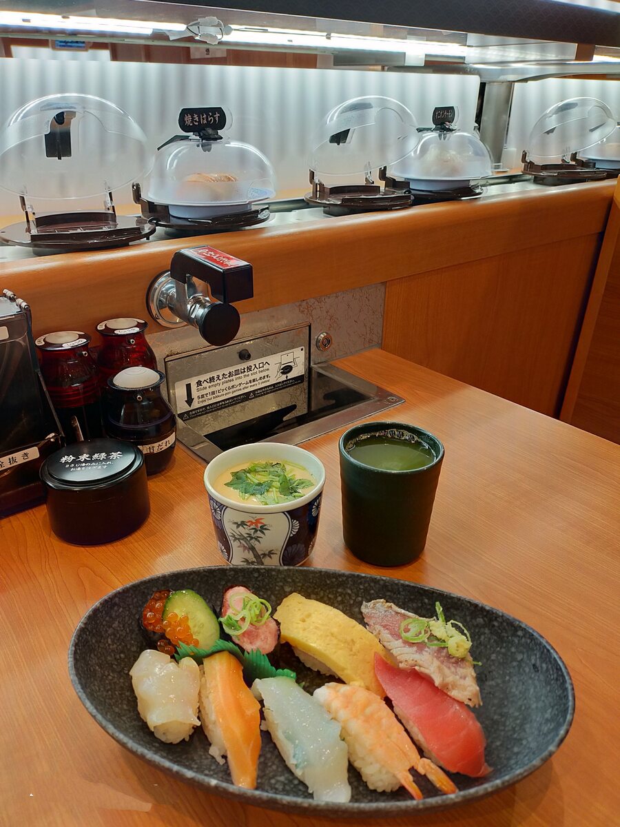 Deluxe Sushi & Sashimi Platter